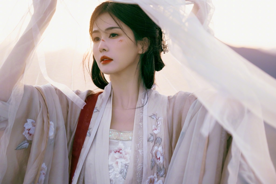 ประวัติ ไป๋ลู่